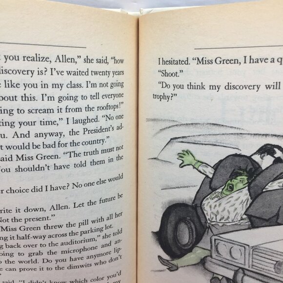 Lot 2 Kids Chapter Books Charlotte's Web Strange Thing Allen Brewster Gardiner - Picture 7 of 14